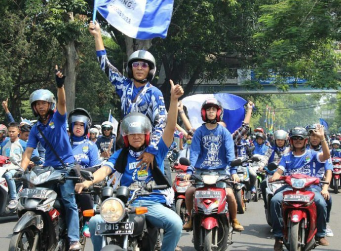 foto-persib-bandung-konvoi