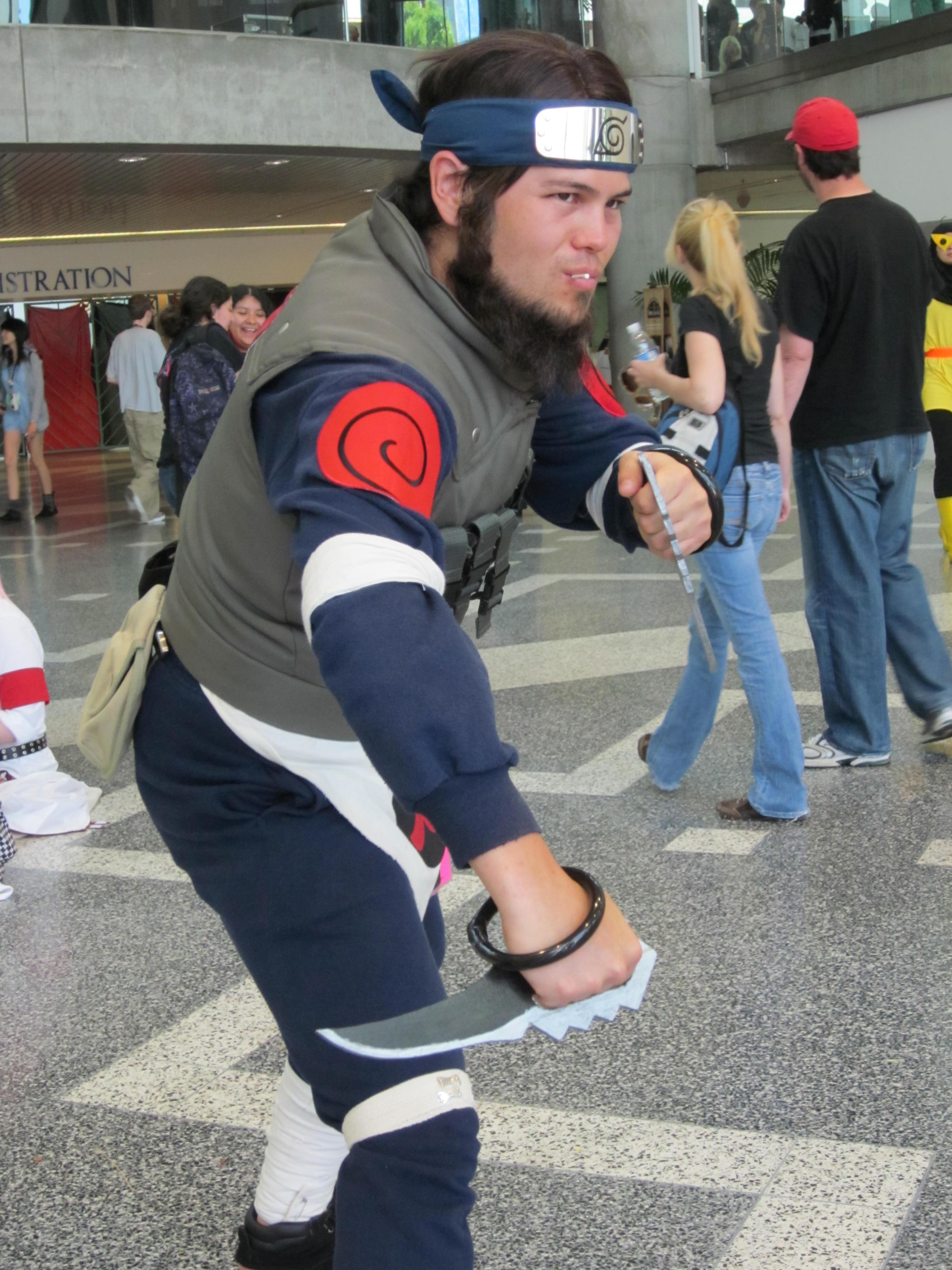 Asuma Sarutobi cosplayer at FanimeCon 2010-05-30 2