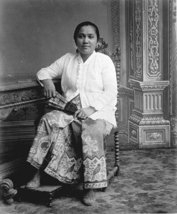 340068-old-photos-of-indonesian-people